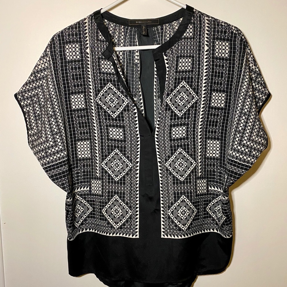 BCBGMaxAzria - white and black shirt